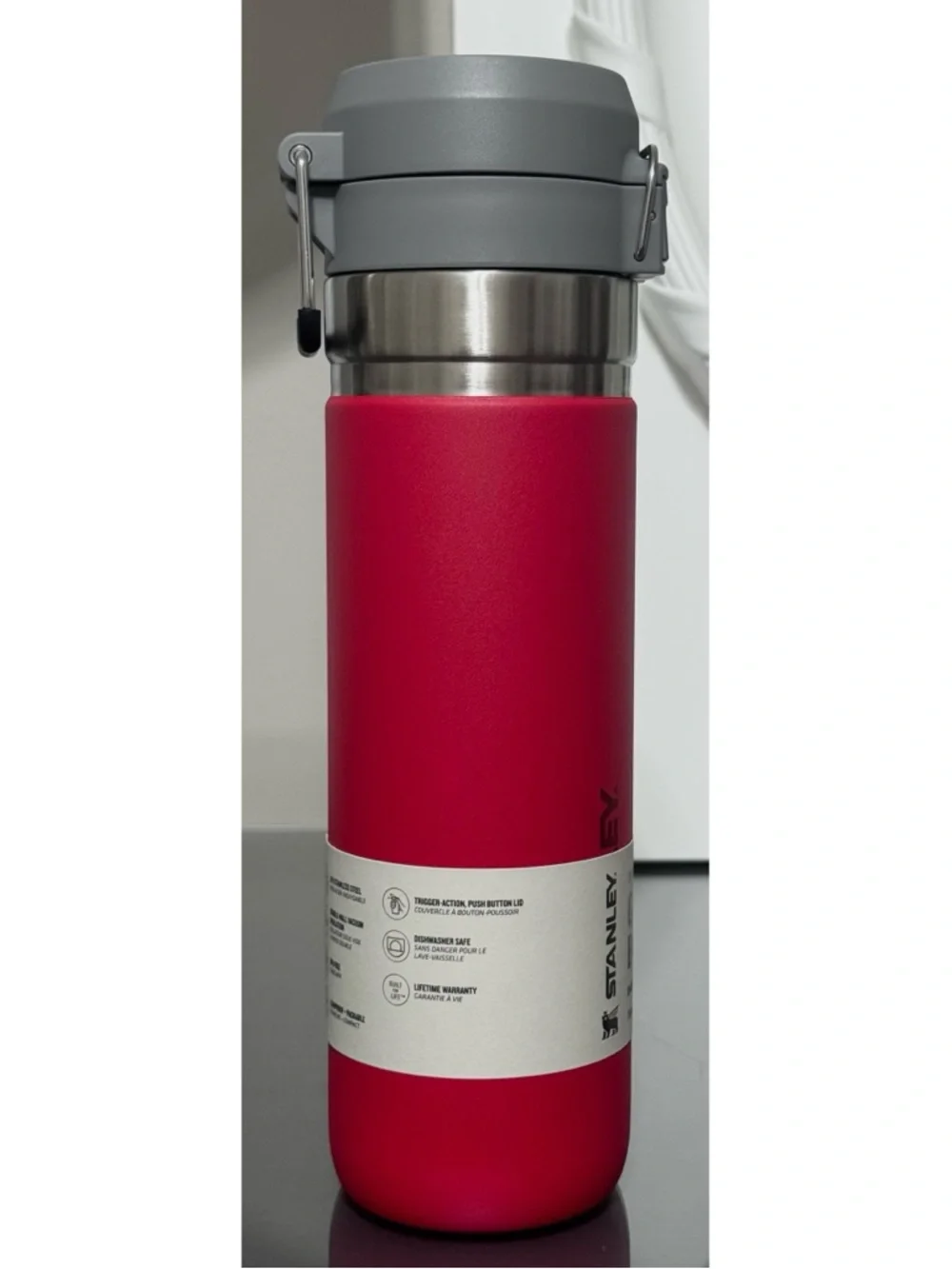 STANLEY The Quick Flip Go 24oz Water Bottle, CHILI RED - Picture 3 of 8